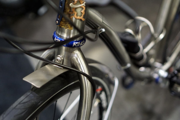 black-sheep-titanium-city-bicycle-nahsb201602