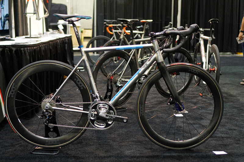 NAHBS 2016 – TºRED shows unique titanium, steel & alloy bikes, plus slick one-piece double crankset