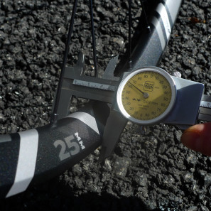 DT-Swiss_Spline-ONE_mountain-bike-wheels_EX-25mm_actual-width-29-64-external_19