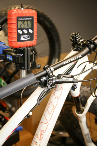 Fatback Skookum fat bike review trail fatbike bluto 120mm suspension-8