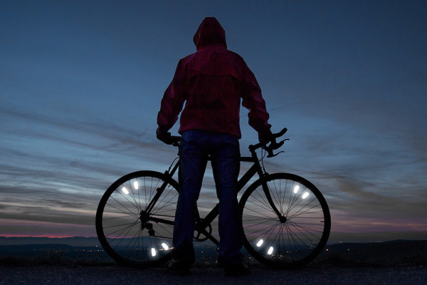Flectr_stick-on-spoke-relfectors_dusk