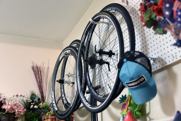 Foothill_The-Offset_offset-aluminum-spare-wheelset-wall-hanger_pegboard
