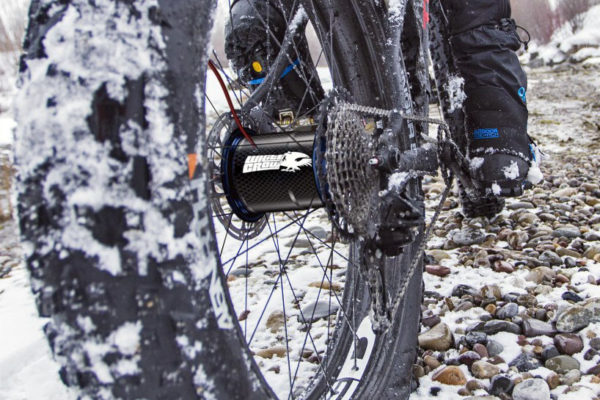 WhiteCrow-Hub_winter-fat-gravel