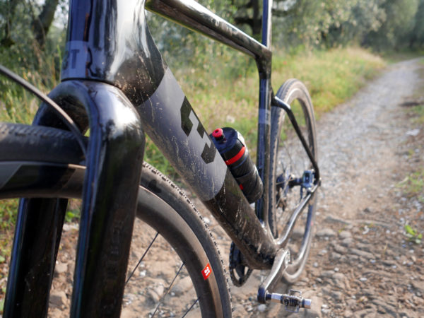 3T-Exploro-LTD_carbon-gravel-plus_dirt-gravel-asphalt-bike_gravel-road