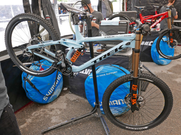 Trek-Session-RSL_Rachel-Atherton-pro-DH-bike_complete