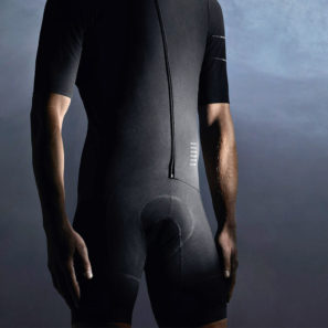 Rapha_Pro-Team-Shadow-wet-weather-bib-shorts-jersey_kit