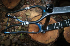 Otso Voytek fat bike plus hard tail carbon narrow q factor wolf tooth components wtc-32