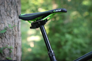 Otso Voytek fat bike plus hard tail carbon narrow q factor wolf tooth components wtc-39