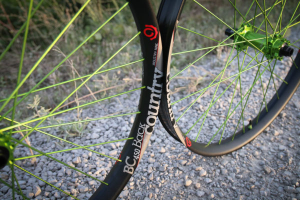 Otso Voytek fat bike plus hard tail carbon narrow q factor wolf tooth components wtc-52