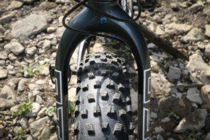 Otso Voytek fat bike plus hard tail carbon narrow q factor wolf tooth components wtc-70