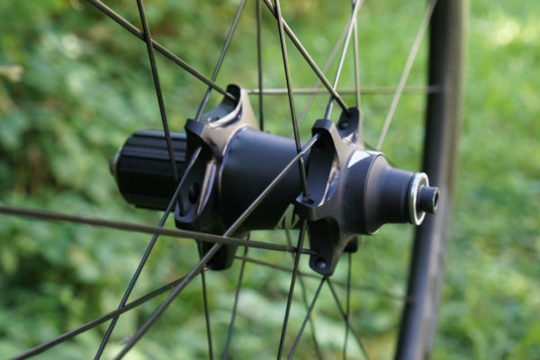 zipp-202-NSW-Firecrest-clincher-wheel05