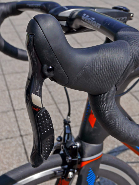 fsa_k-force-we_wireless-electronic-road-drivetrain-component-group_mechanical-lever-bodie