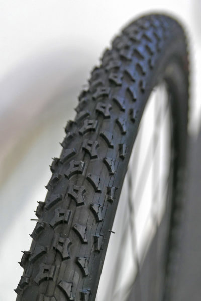 ritchey_wcs-megabite-cross_cyclocross-gravel-bike-tubeless-tire_tread