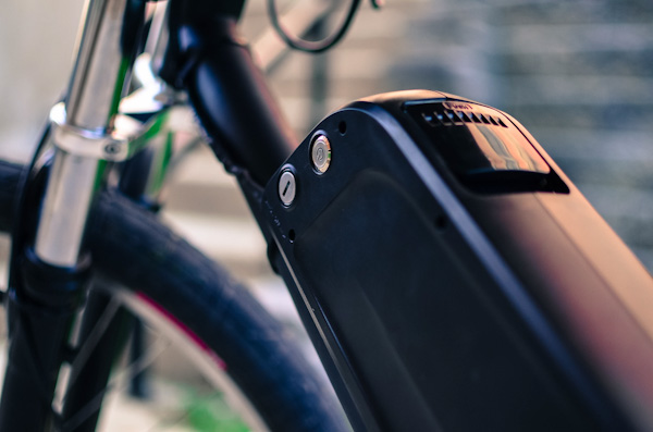 Tempus CR-T1 electric bike, battery