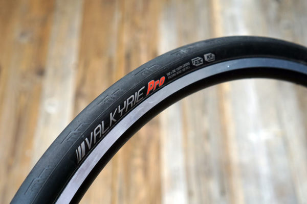 kenda-valkyrie-pro-clincher-road-bike-tire01
