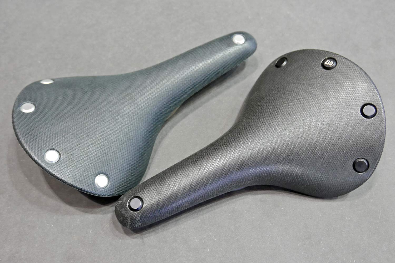 Brooks Cambium All Weather natural rubber & nylon fiber vulcanized weatherproof urban commuter saddles Cambium cotton vs. Cambium AW nylon