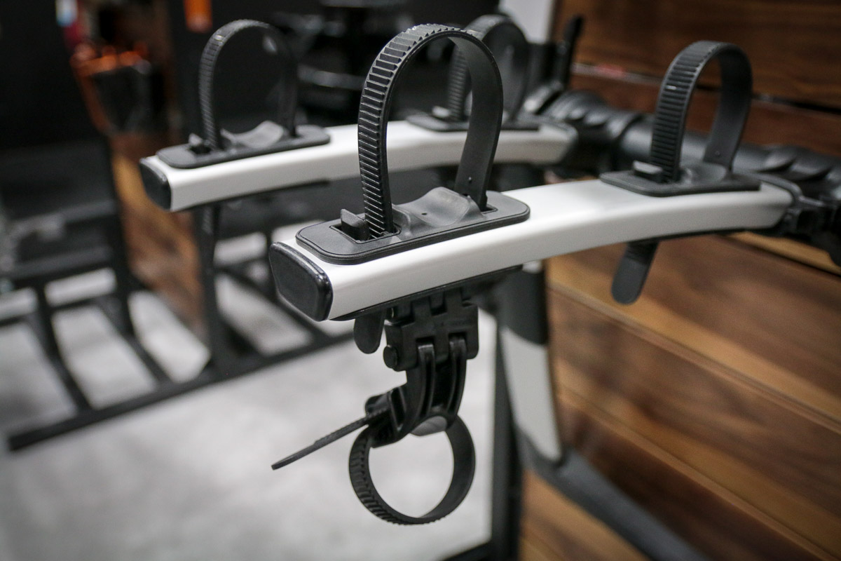 IB17: Kuat straps in with lightweight Highline trunk rack