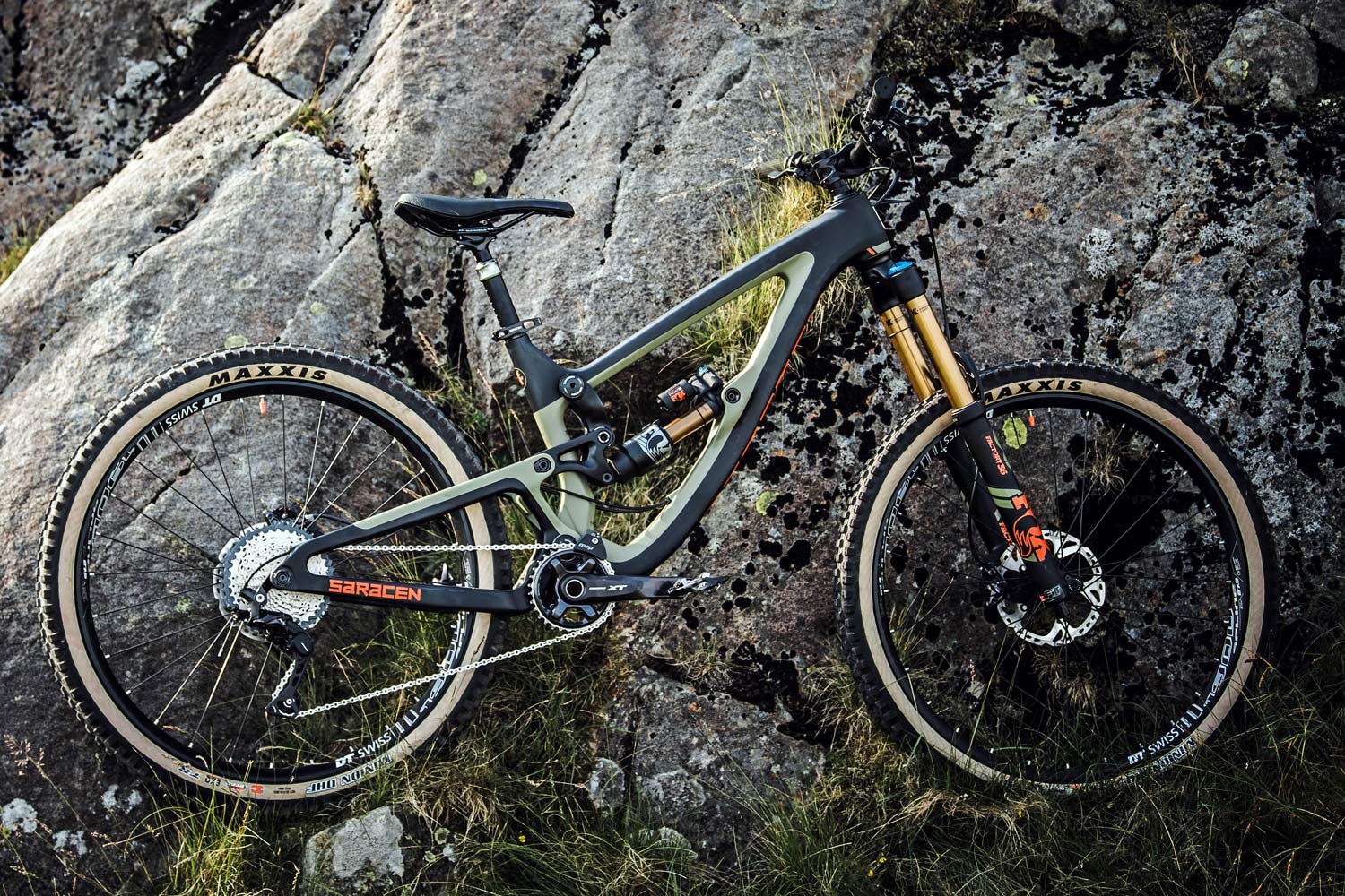 2018 Saracen tops mountain bike line with new carbon Ariel LT, plus Myst, Zenith Carbon & more…