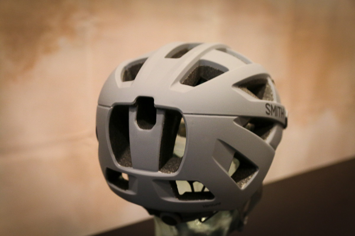 IB17: Smith Network and Session fit in as new mid-level MIPS & Koroyd equipped helmets