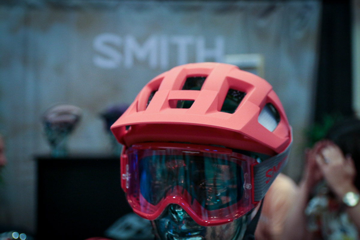 IB17: Smith Network and Session fit in as new mid-level MIPS & Koroyd equipped helmets