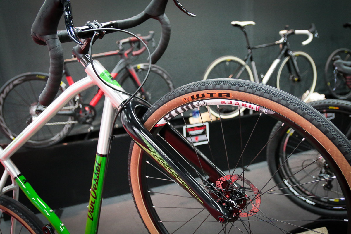 IB17: Van Dessel upgrades all the things with WTF Limited, SpeedRelease forks and frames, Country Bob, more