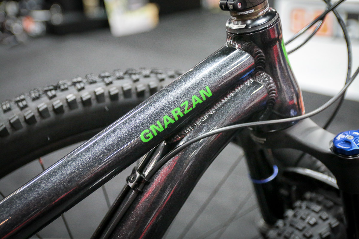 IB17: Van Dessel upgrades all the things with WTF Limited, SpeedRelease forks and frames, Country Bob, more