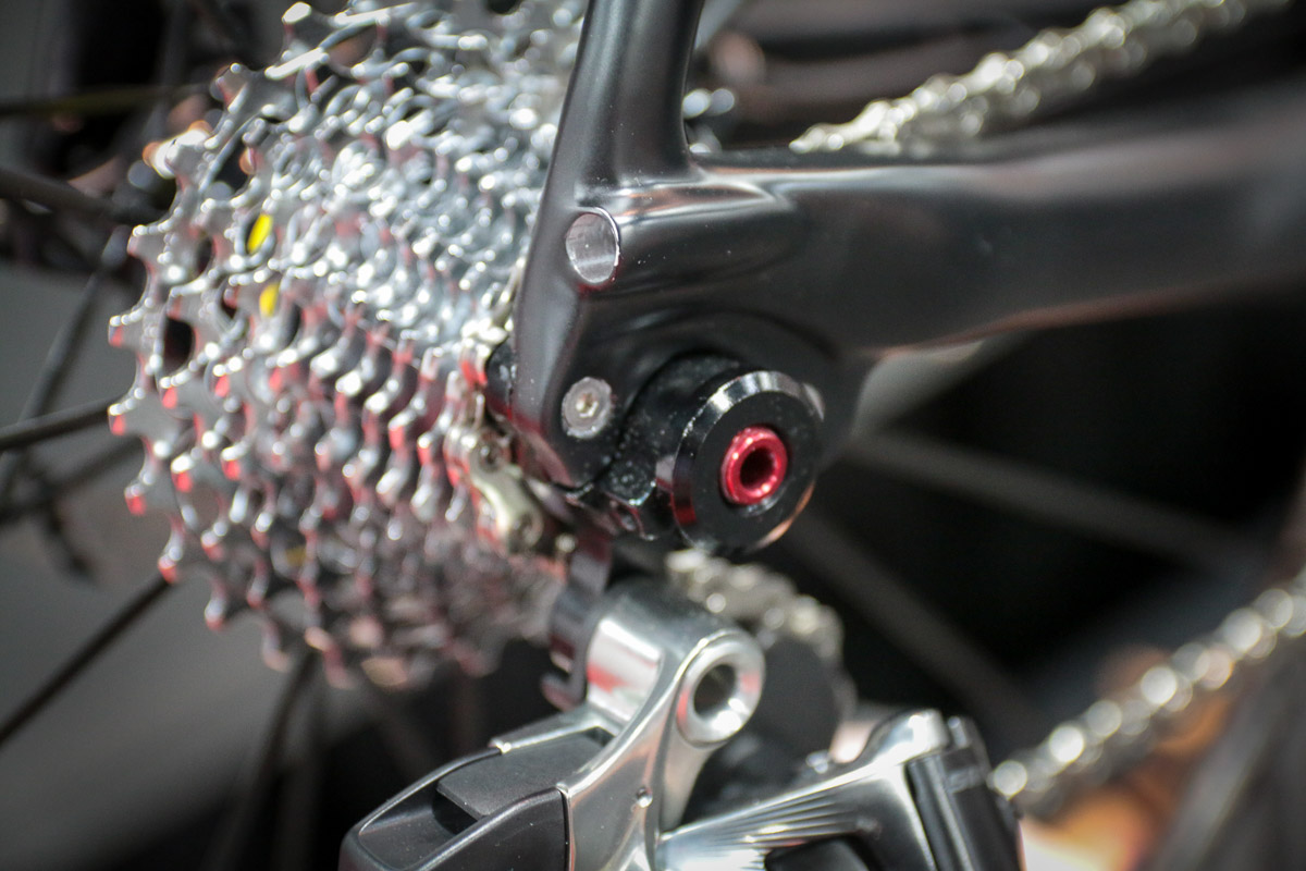 IB17: Van Dessel upgrades all the things with WTF Limited, SpeedRelease forks and frames, Country Bob, more