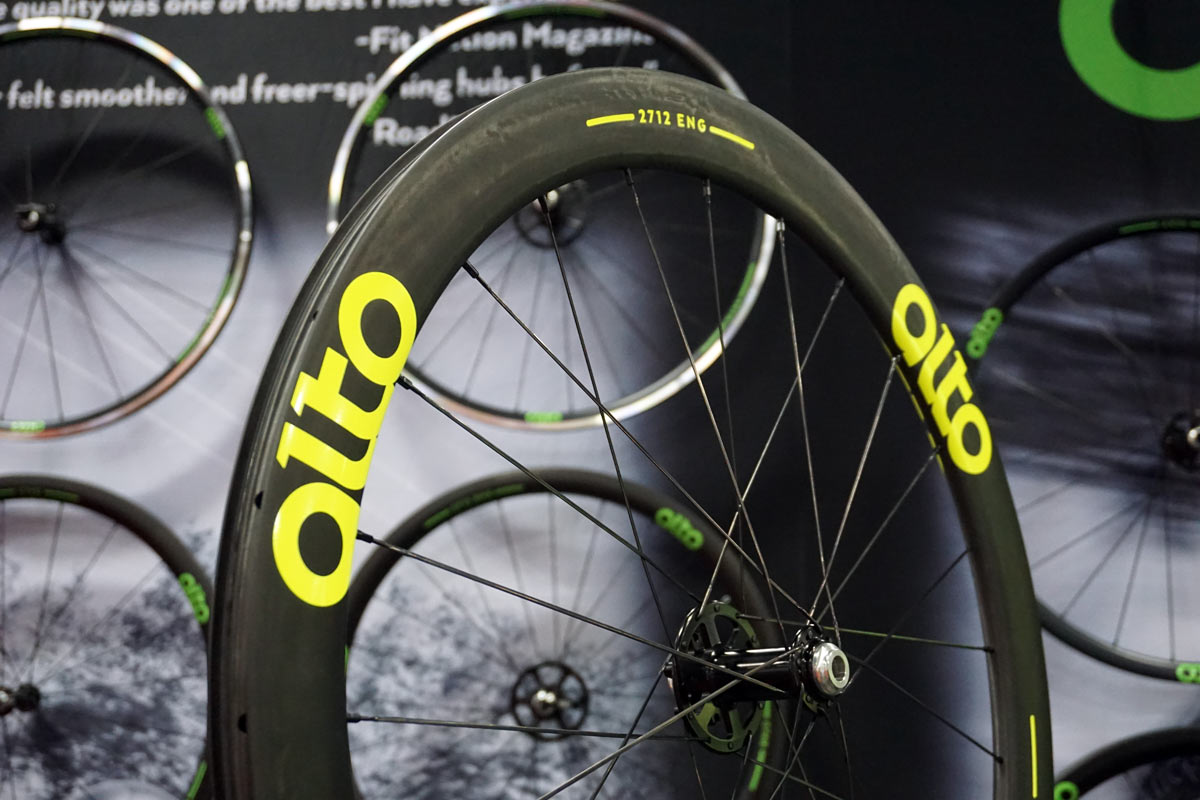 IB17: Alto Cycling drops 100g per wheel w/ new hookless RoadTubeless rims, more!