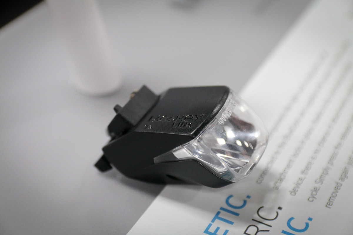 IB17: SKS Monkey Link collaboration could revolutionize light and fender mounts, plus new SKS liquids, and more