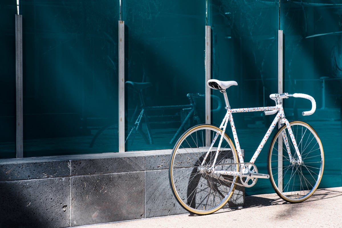 Weekend Roundup: Fresh tech from Factor, CyclingCeramic x SRAM, Knog and more!