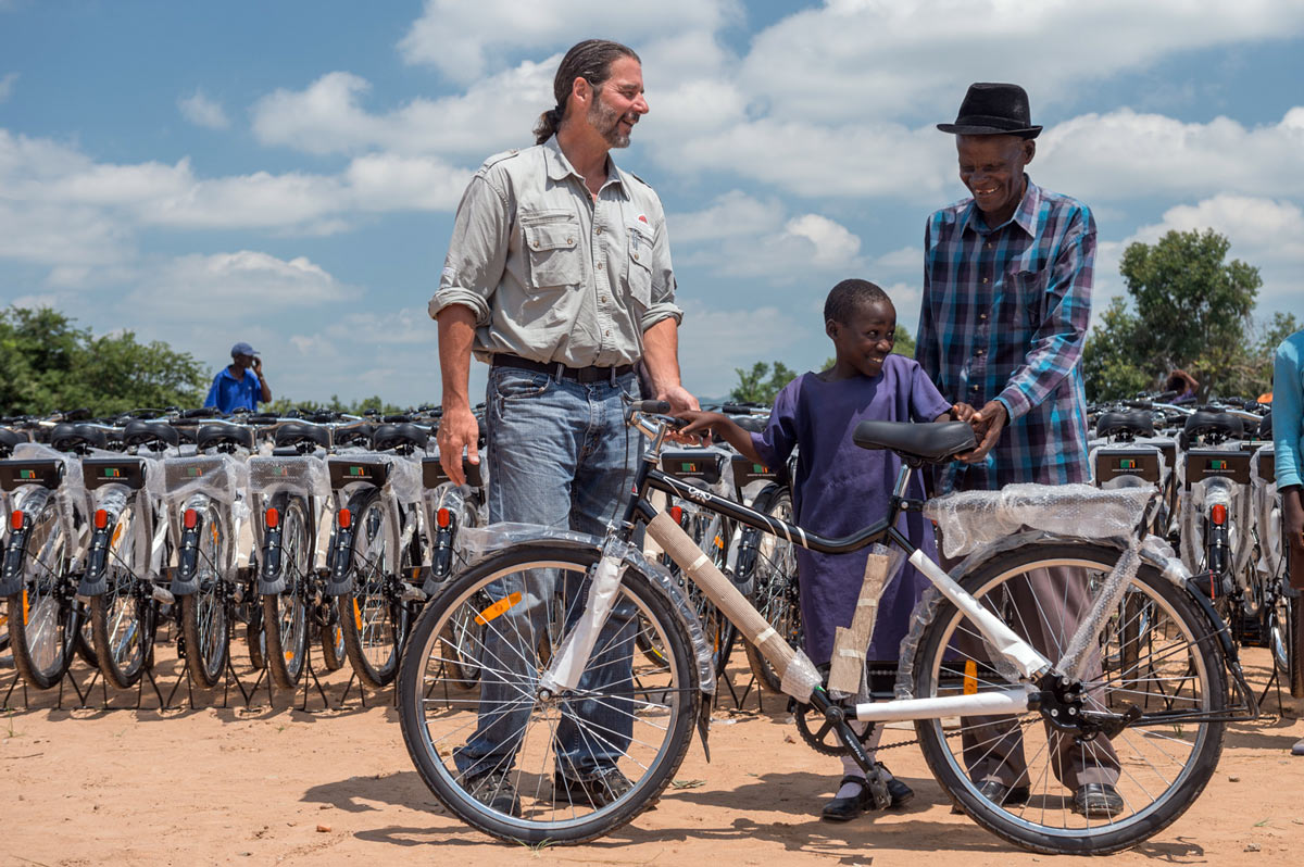 The Build Cycle Podcast #047 – World Bicycle Relief co-founder FK Day
