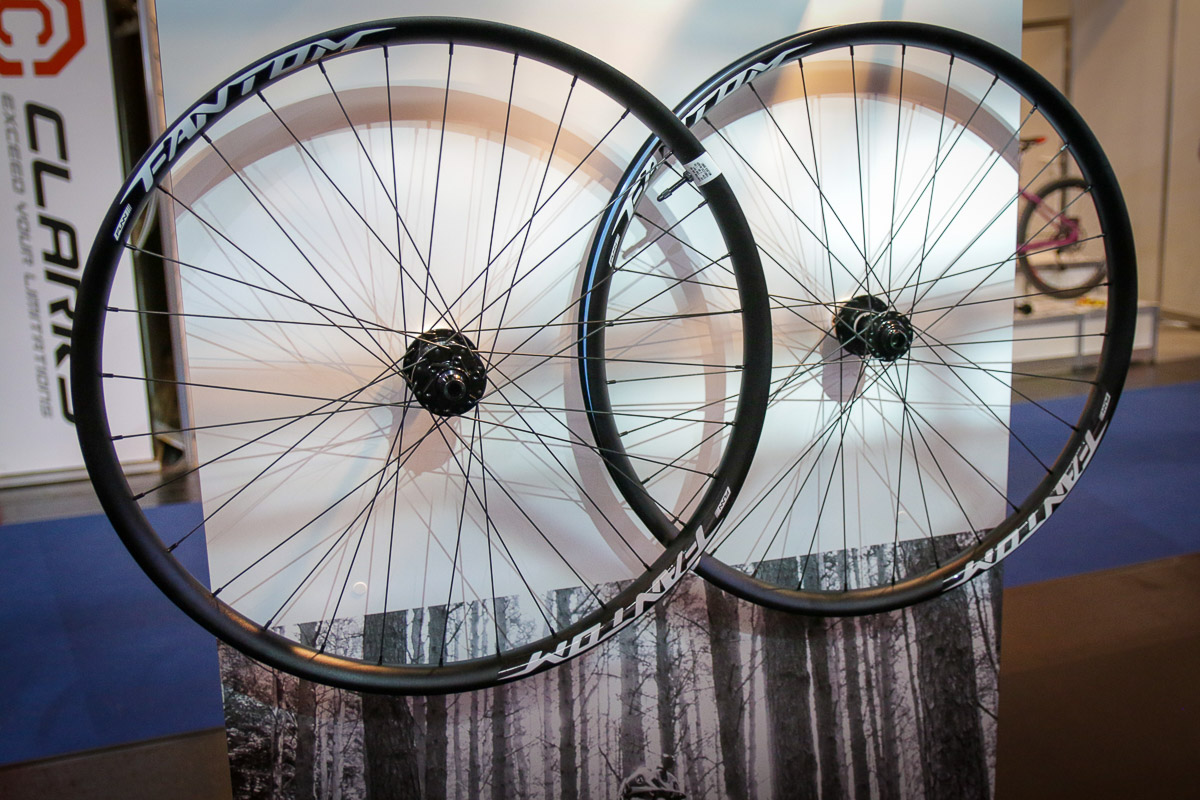 EB18: UpDown Funn dropper post gets better performance, new stems, bars, more