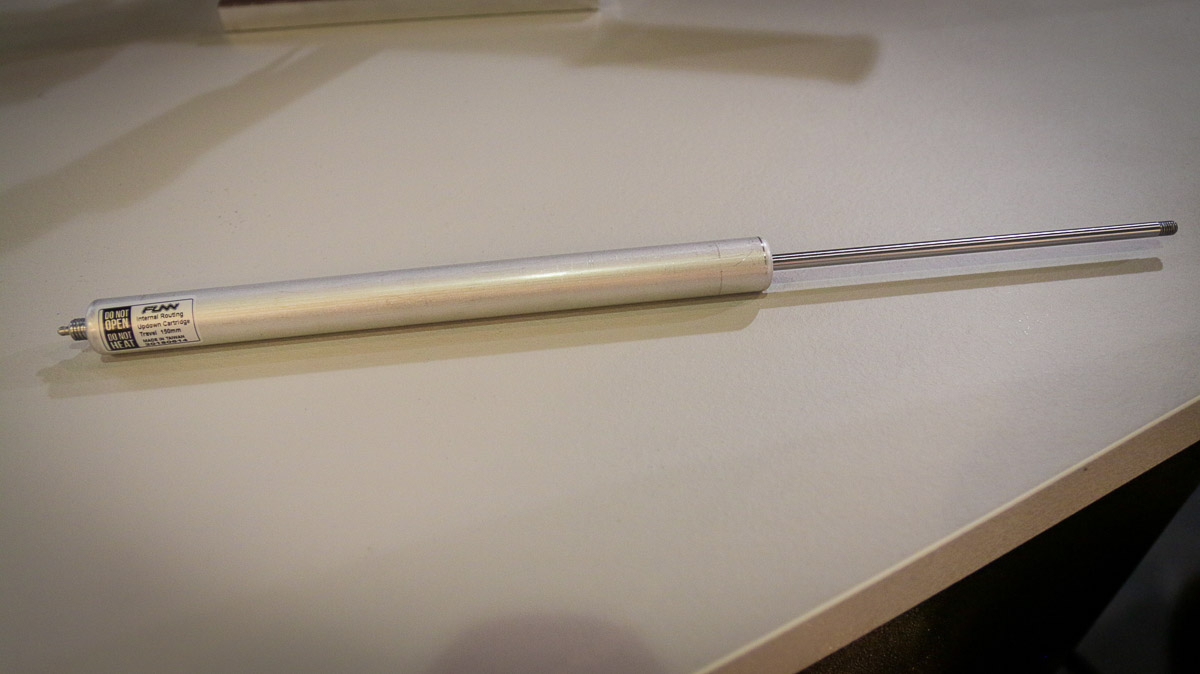 EB18: UpDown Funn dropper post gets better performance, new stems, bars, more