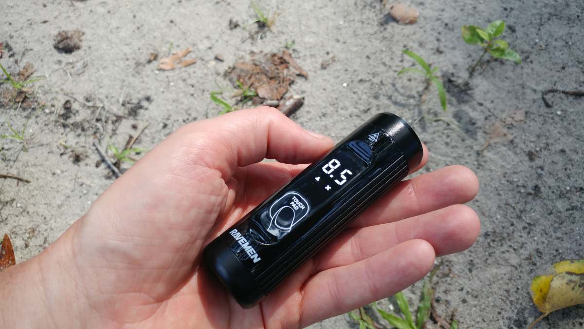 Ravemen CR900 bicycle light for road and gravel riding in the dark without blinding oncoming traffic