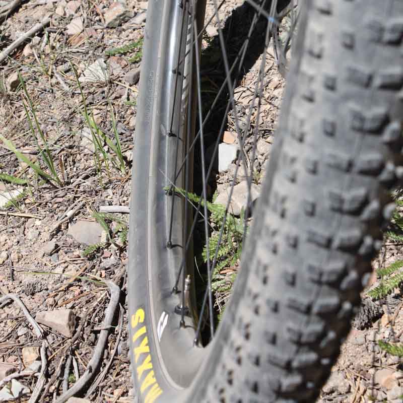Reynolds TR 249 carbon wheelset, spoke layout