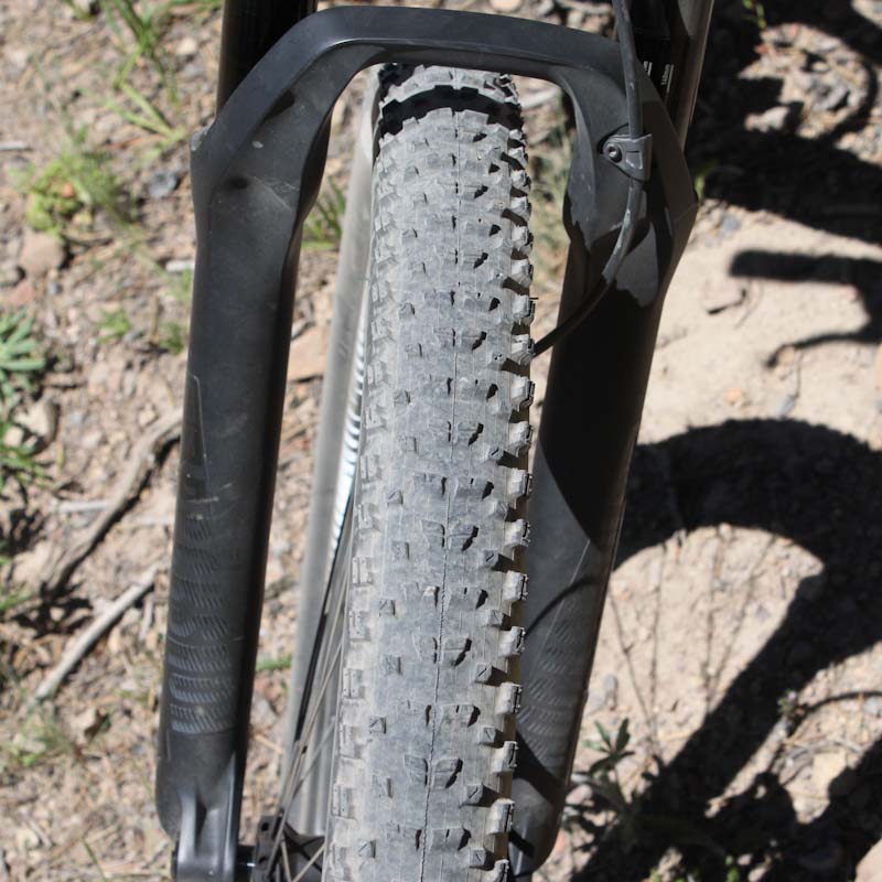 Reynolds TR 249 carbon wheelset, tire profile