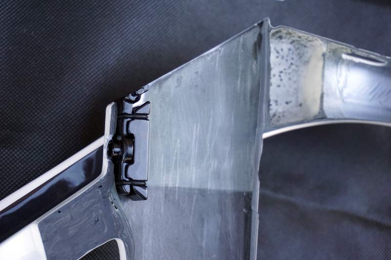 Look 795 Blade RS carbon frame cutaway shows the internal cable guides and ports