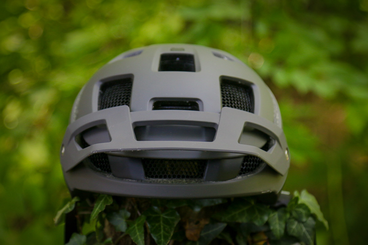 Review: Smith Forefront 2 offers more room, protection, & better ventilation