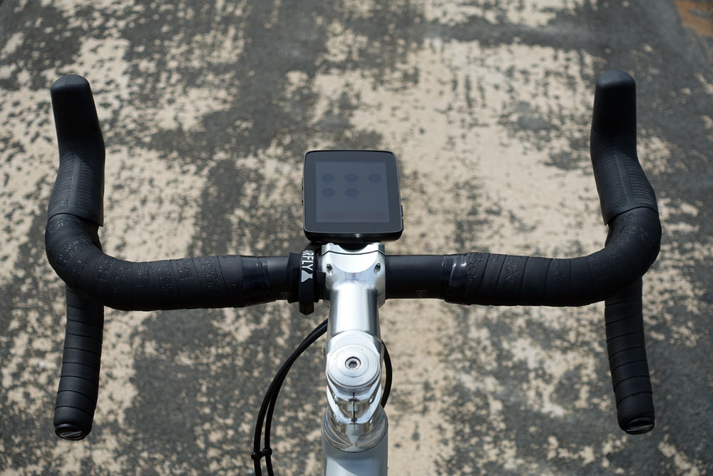 hammerhead karoo gps cycling computer offers a large color screen and quick route navigation with full color touch screen operation