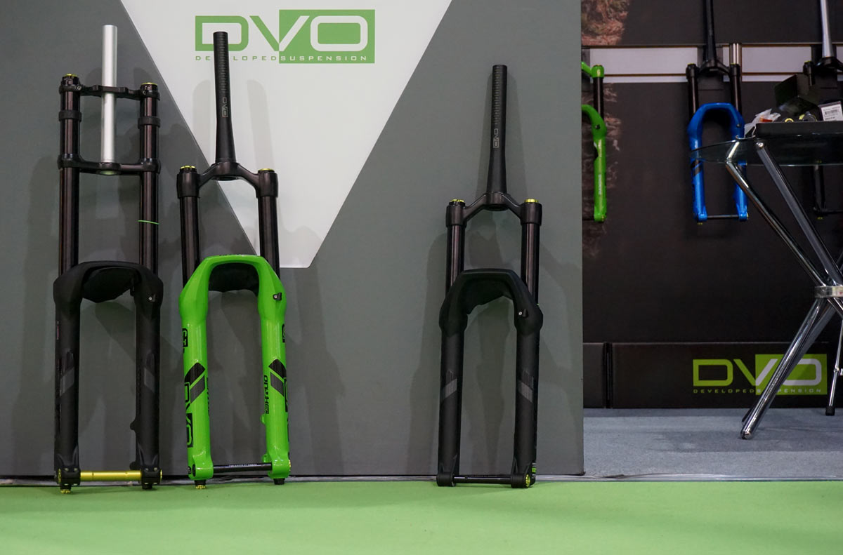 DVO Onyx gets new AVA air spring, single or dual crowns; lighter coil shocks & more!