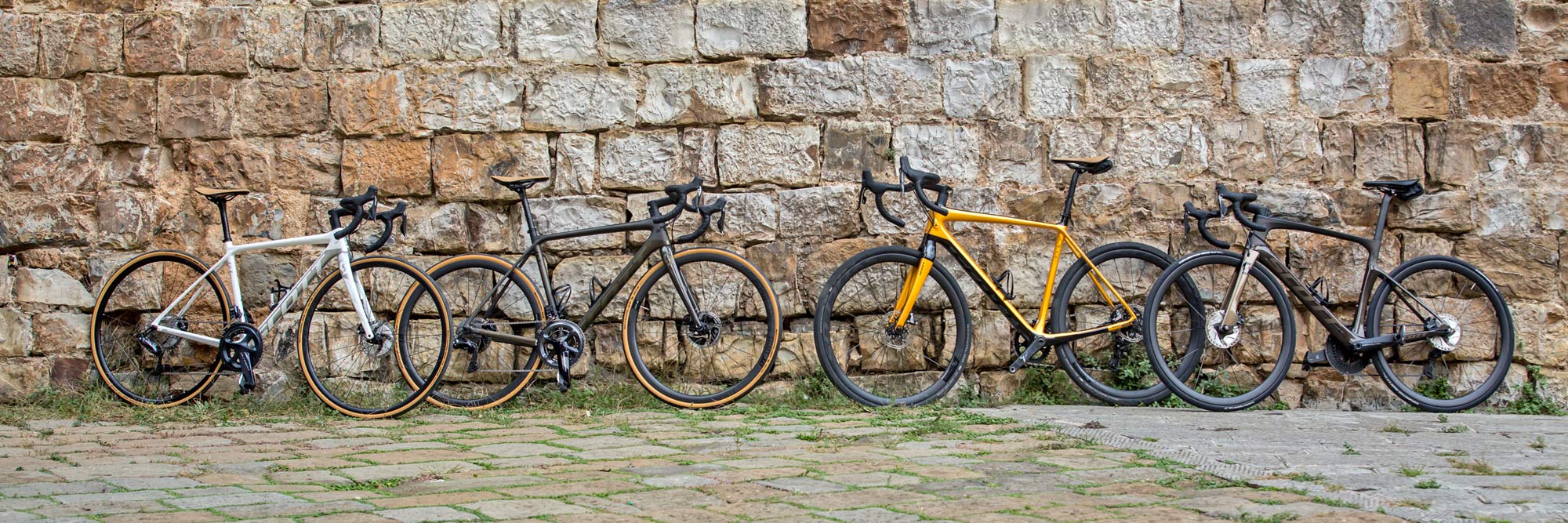 2019 Scott road bike range Premium classic styling all-around lightweight performance carbon road bikes