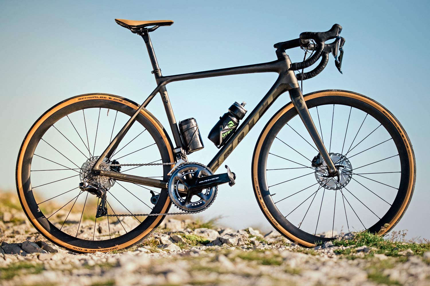2019 Scott road bike range Premium classic styling all-around lightweight performance carbon road bikes