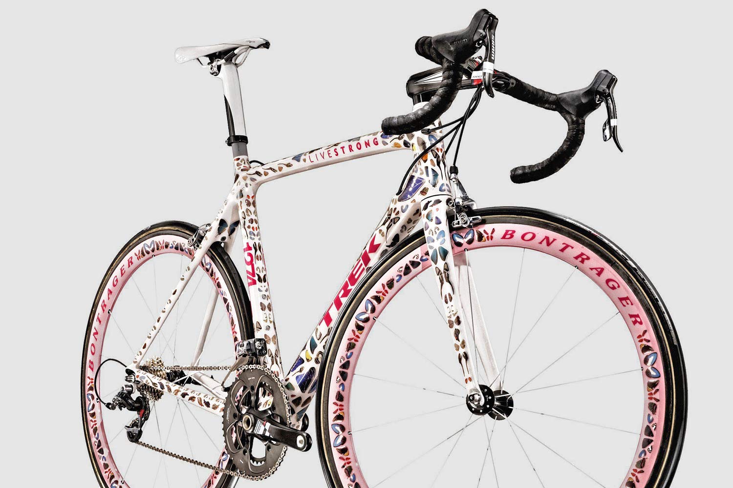 Friday Roundup: Valuable bike finds, Behind-the-Scene w/ Fizik, Strava & more!