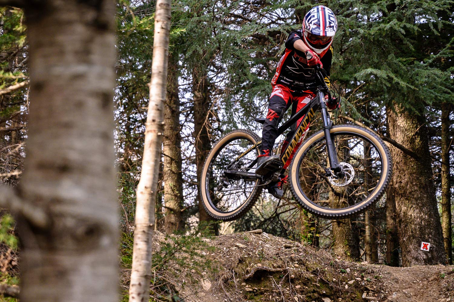 Commencal Clash & Meta Kids, capable all-mountain bikes for the next generation