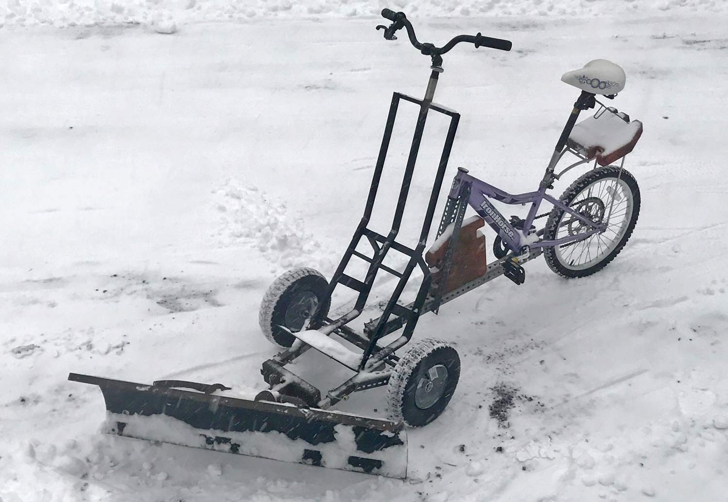 Friday Roundup: Bike snow plow, 10th Beti Bike Bash, Lotto Soudal Ridley & more!