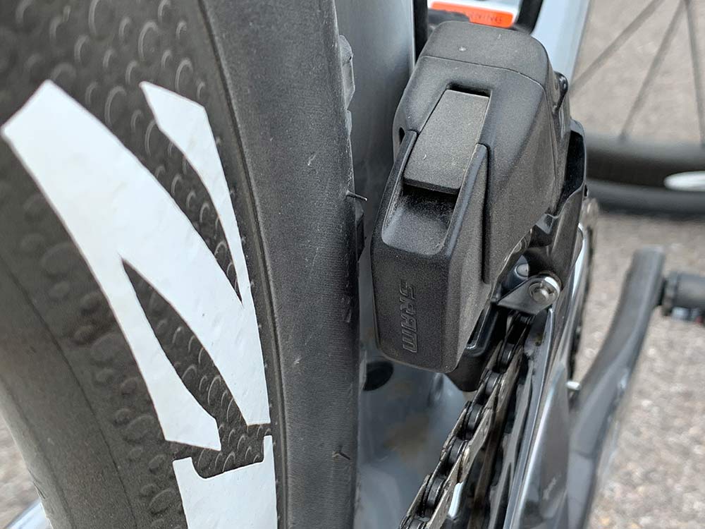 does the new sram red etap axs group have more tire clearance for the front derailleur battery