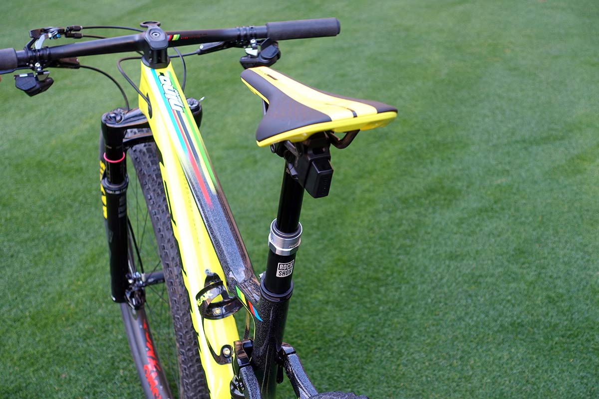 nino schurter pro bike check 2019 scott spark rc full suspension xc race mountain bike
