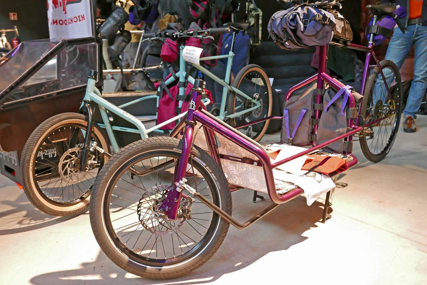 REcycle Bronte modern recycled, upcycled steel custom handmade made-in-Italy cargo bike