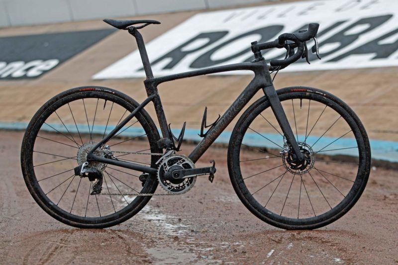 Specialized Roubaix carbon aero endurance comfort road race bike, photo by Etienne Schoeman