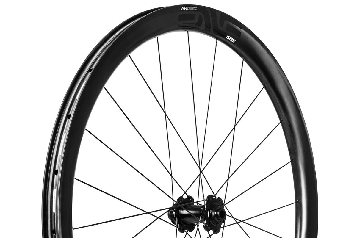 enve ses 34 ar shallow aerodynamic road tubeless carbon disc brake wheels for all road bikes with wider tires